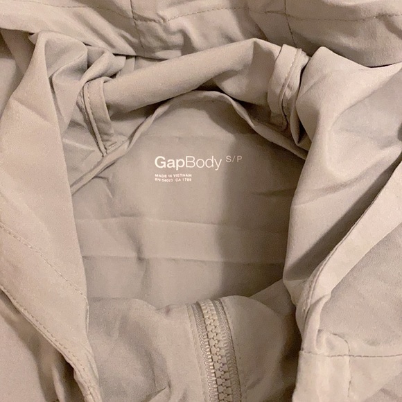 GapBody packable jacket - Picture 4 of 5